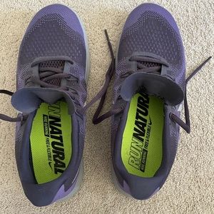 Like New Purple Nike Running Shoes Size 8